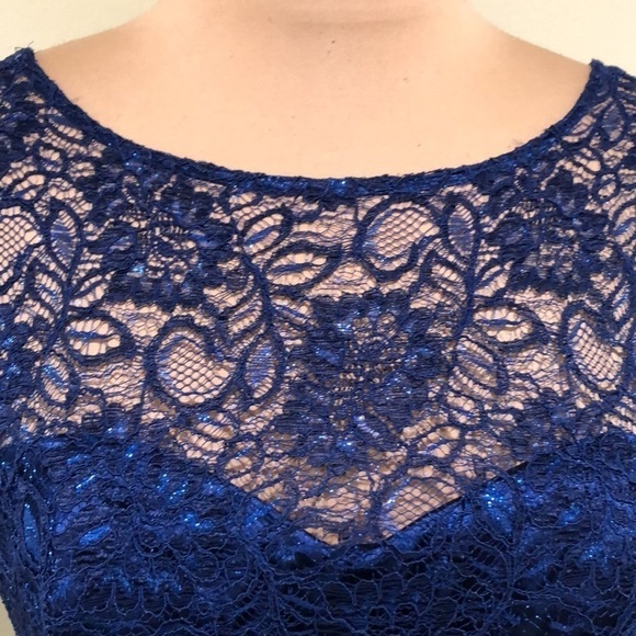 Theia Shimmering Element Gown Formal Maxi Dress Size 4 Metallic Blue Lace - Picture 3 of 11